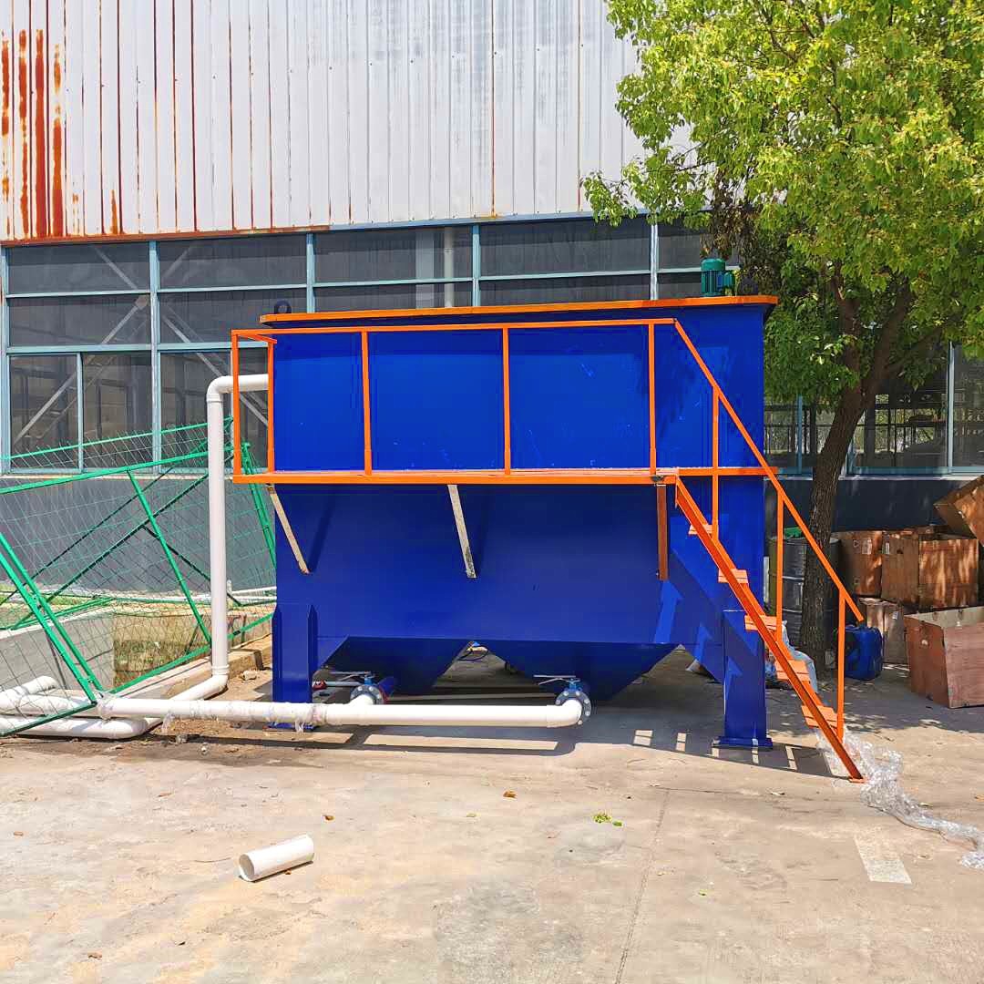 蓝色气浮机现场  (5).jpg